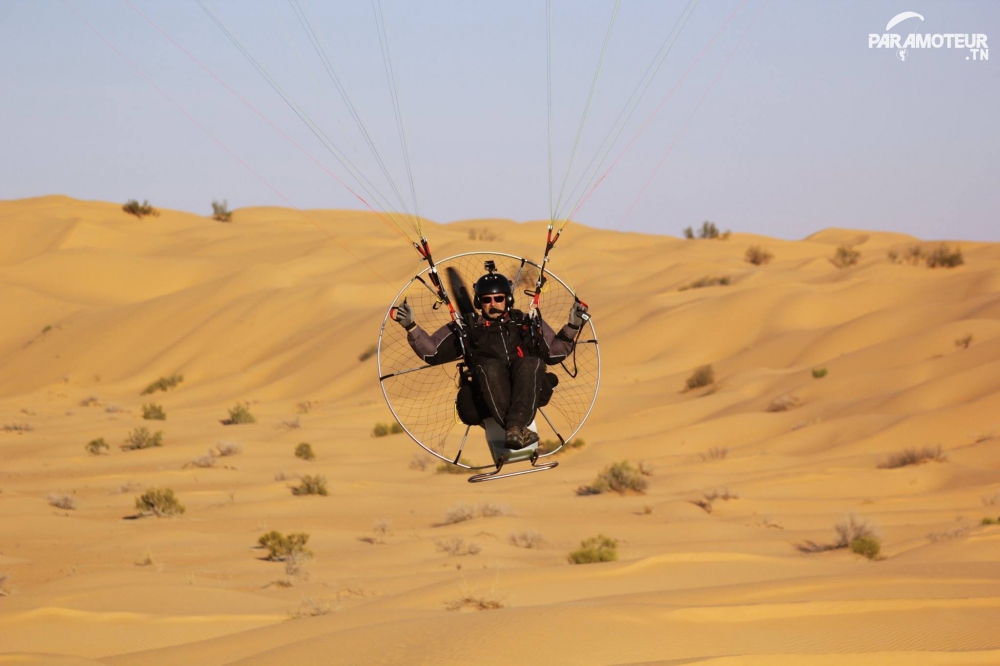 Du-paramoteur-dans-le-Sahara-paramoteur-17.jpg